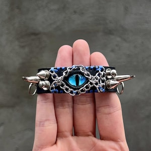 Punk-Lederarmbänder und -Armbänder mit Spikes und Nieten mit dem bösen Blick in verschiedenen Designs, das perfekte Geschenk für einen Punk