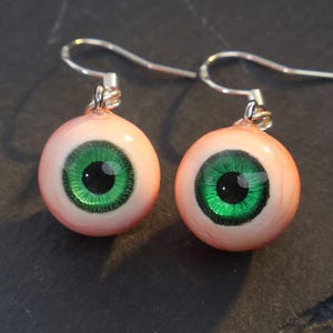 Realistic Bloody Green Eye Earrings - Unique Gothic Eyeball Jewelry - Spooky Weird Witchcraft Horror Scary Oddity Unique Earrings