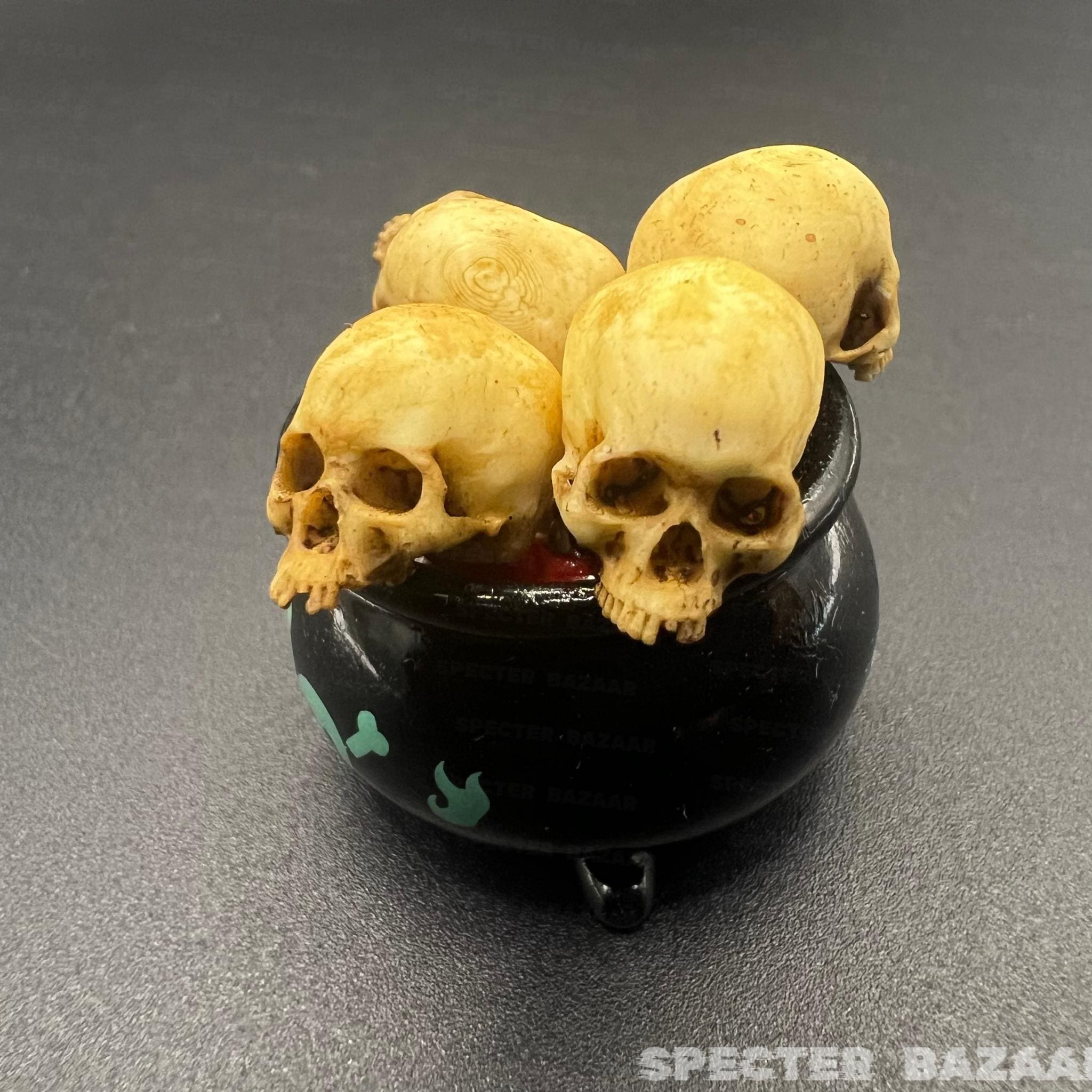 Hand-Painted 3D-Printed Resin Skulls - Perfect for Halloween Invitations and Thrilling Scene Settings