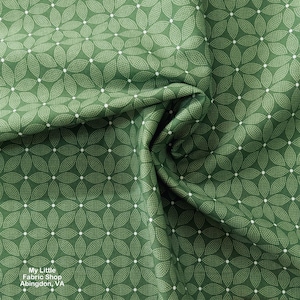 Tela de algodón &quot;Forget Me Not Trellis&quot; verde oliva 53012-12 de Allison Harris para Windham Fabrics