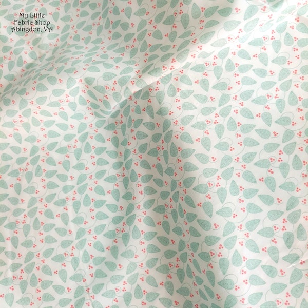 Minty Green Leaves 1649-29322-Z Daydream Leaves Cotton Fabric by QT Fabrics