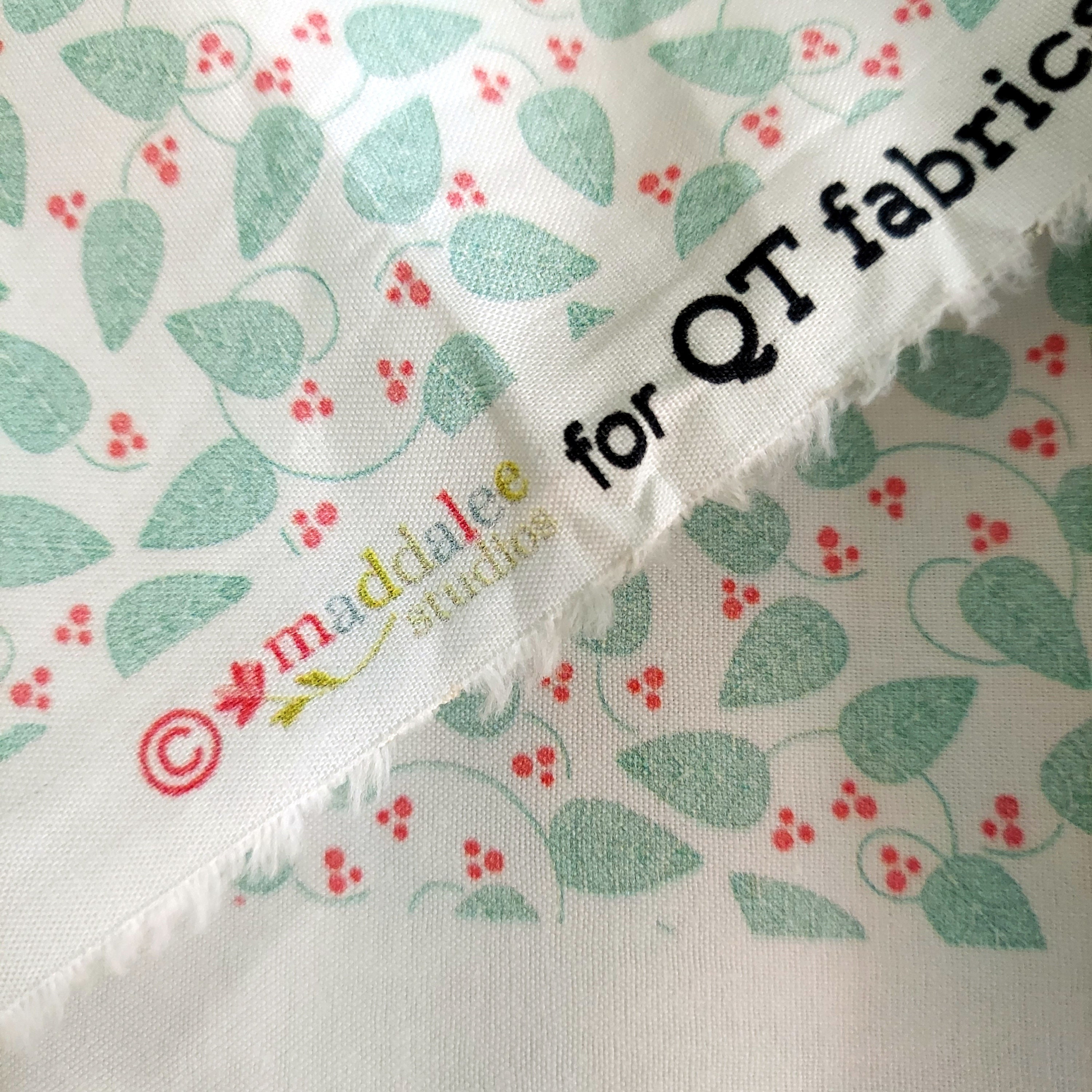 新品　type O square daydream grayish green Cotton Fabric: Minty Green Leaves 1649-29322-Z Daydream Leaves by