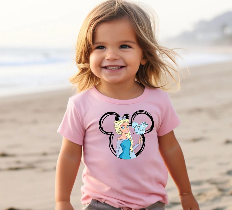 Disney Elsa Shirt, Frozen Princess Tee Watercolor Castle Shirt Retro Elsa Disney Trip Shirt Disneyland Family Vacation Tee Dİsney Sweatshirt bild 3