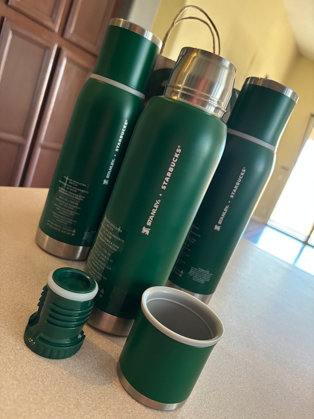 Stanley X Starbucks Thermo Mexico Green Vacuum Insulated Bottle 25