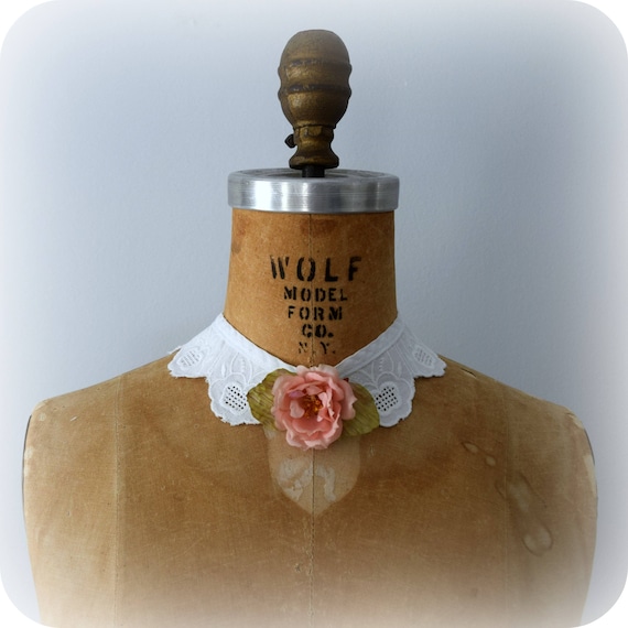 Embroidered Ladies Collar, Scalloped Edges, Sewing