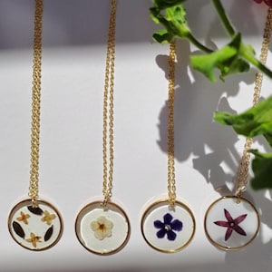 Handmade Real Pressed Flower Necklace, Dried Flower Resin Jewelry, Botanical Necklace, Unique One of a Kind Gift for Her, Personalized Gift