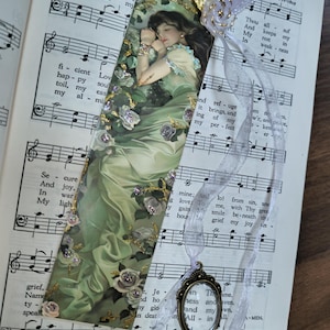 Marcapáginas con colgante y lupa "Dulces Sueños" con brillantes