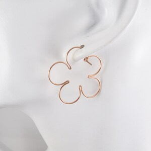 Details about   14K Gold Filled Blossoming Flower Hoop Earrings Item #A104 