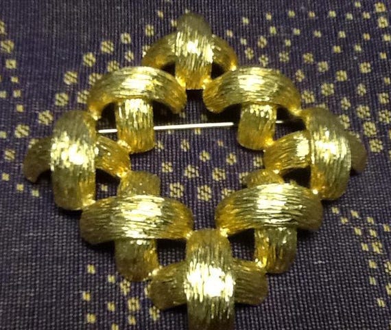 large Signed CASTLECLIFF Pin Brooch Criss Cross x… - image 5