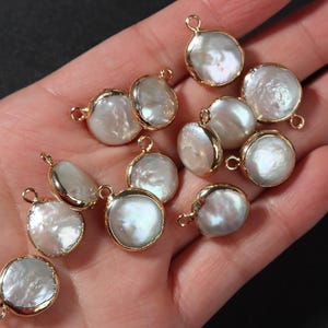 Spot groothandel 13-14 mm enkele hangende ronde barokke knop natuurlijke zoetwaterparel zomen DIY sieraden accessoires: