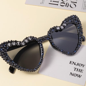 Pérolas Negras + Cristais Pretos, Óculos de Noiva, Óculos de Sol Personalizados com Strass em Formato de Coração Preto, Deslumbrantes, Despedida de Solteira, Aniversário, Óculos de Sol com Pérolas