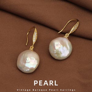 French retro natural freshwater pearl earrings baroque button earrings S925 sterling silver ear hooks spot wholesale