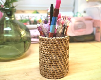 Handwoven Rattan Pen Organizer Stationery Storage Box Makeup Brush Cup For Home, School, Office