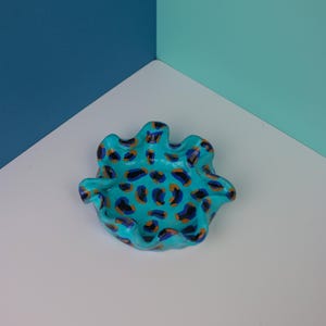 Bold Turquoise Cheetah Print Trinket Dish – Hand Painted Wavy Jewelry Holder – Playful Decorative Catch-All Bowl for Keys, Rings