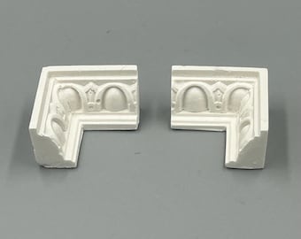 Dolls House Miniature 1/12 Ornate Egg & Dart Pack of 2 Internal Corner For Crown Moulding White Resin Period Feature by RepliCast Miniatures