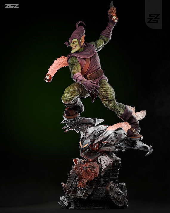 メズコトイズ　グリーンゴブリン Amazon.com: Mezco Toys Marvel Figurine 1/12 Green Goblin