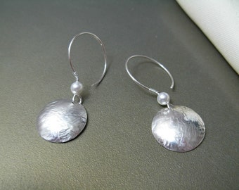 Sterling Silver light weight disc Dangle earrings- Round Hammered cirular earrings adorned with freshwater round pearl ,Long Drop Earring