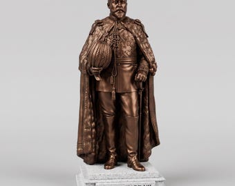 Edward VII Statue – British Royal Historical Collectible Figurine