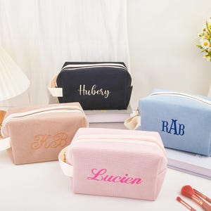 Personalised Cosmetic Bag, Custom Monogrammed Toiletry Bag, Personalized Gift for Bridal Party, Wedding Makeup Bag, Gift for Women