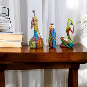 Figura de escultura decorativa / Figura de mesa de mujer / Exhibición elegante para interiores