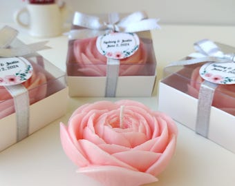 Lembrancinhas personalizadas com velas em formato de rosa, conjunto para presente de casamento.
