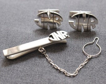 Set of Custom Cufflinks and tie bar clip with Oval  Monogram, Made to order, Personalized Cuff Links & tie clip