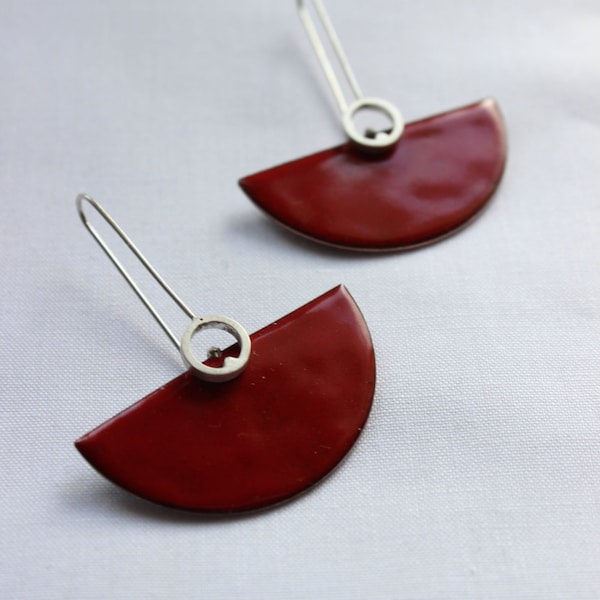 Pendientes Deco Plata de ley y cobre con esmalte rojo, pendientes colgantes en color rojo, forma semicircular, pendientes de cóctel