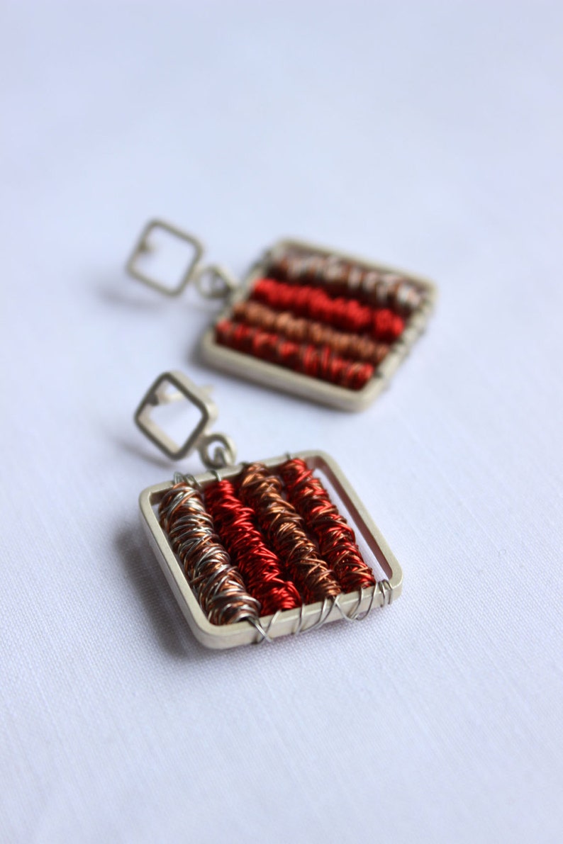 Square red Dangle earrings made of Sterling silver and copper tangle wire, Super lightweight, Wire wrapping Tangle earrings image 1
