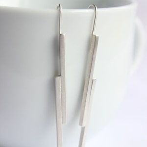 Stick earrings made of Sterling silver, geometric earrings, studs or dangle earrings, Short Mikado Earrings imagem 5