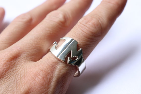 Personal signet ring deals