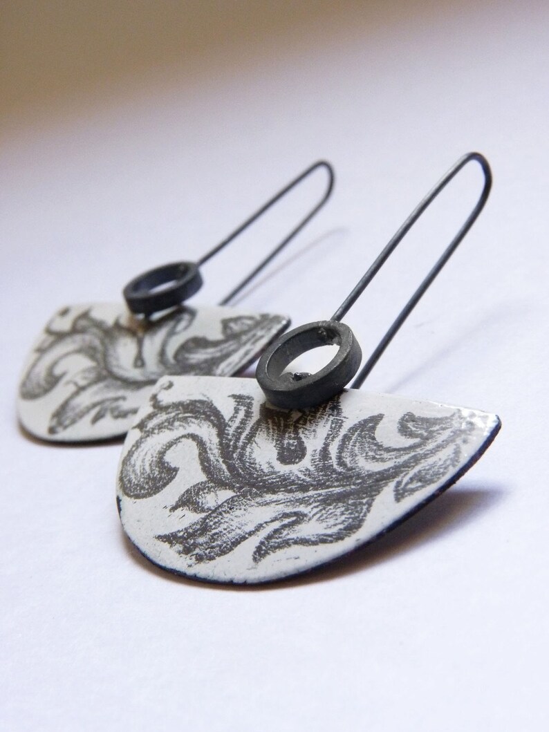 Ornamental Enamel earrings made of Sterling silver and copper with white enamel, Painting, Underglaze pencils image 2