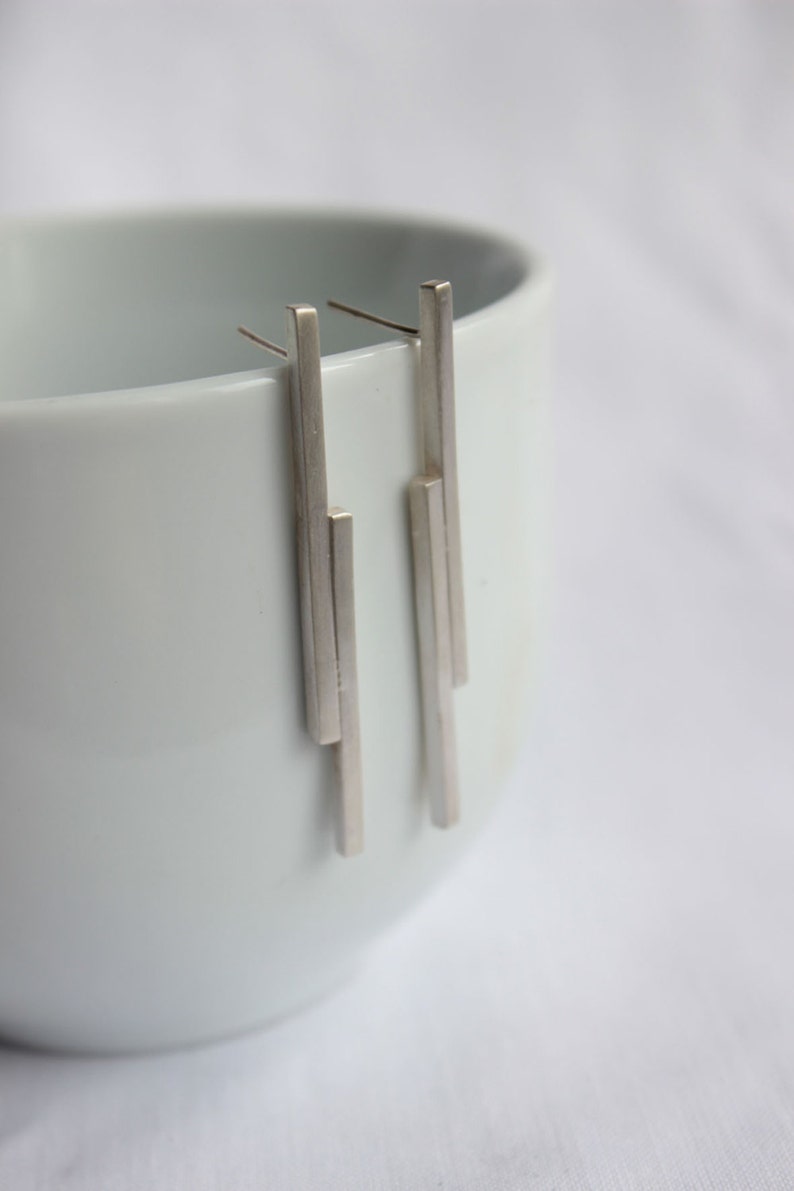 Stick earrings made of Sterling silver, geometric earrings, studs or dangle earrings, Short Mikado Earrings imagem 1