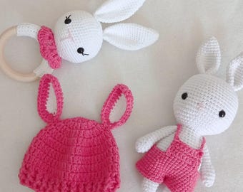 Personalized Crochet Baby Gift Set, Bunny Rattle and Pacifier Holder