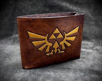Leather Zelda Triforce Hyrule Wallet - Brown leather gamer wallet