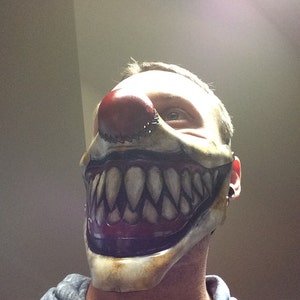 Leather sharp tooth clown mask image 4