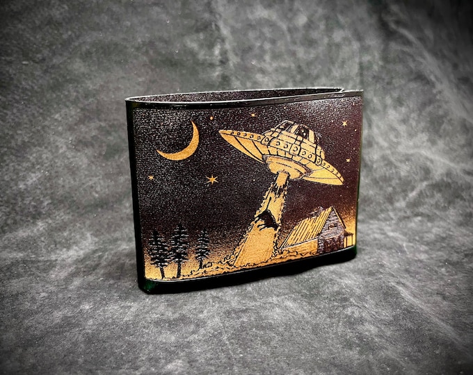 UFO alien abduction leather wallet - Extraterrestrial cow abduction unidentified flying object, card version