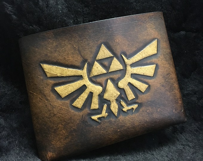 Leather Zelda Triforce Hyrule Wallet - Brown leather gamer wallet