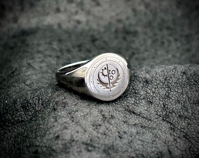 Ad Victoriam Sterling silver Brotherhood of steel Signet ring for the loyalty of the brotherhood of the wasteland