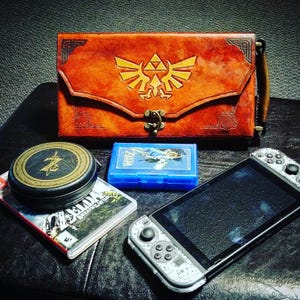 Leather Nintendo Switch Case Leather Zelda themed Nintendo Switch carrying case image 2