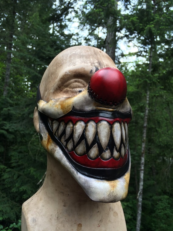 Leather sharp tooth clown mask
