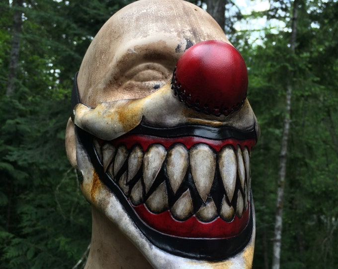 Leather sharp tooth clown mask