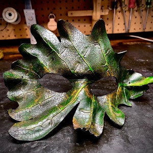 Leather leaf mask in green inspired by the a leaf from an acorn tree