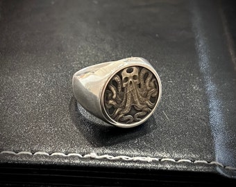 Octopus skull ring in sterling silver