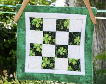 Quilted Coaster Mug Rug or Mini Quilt in Green and White