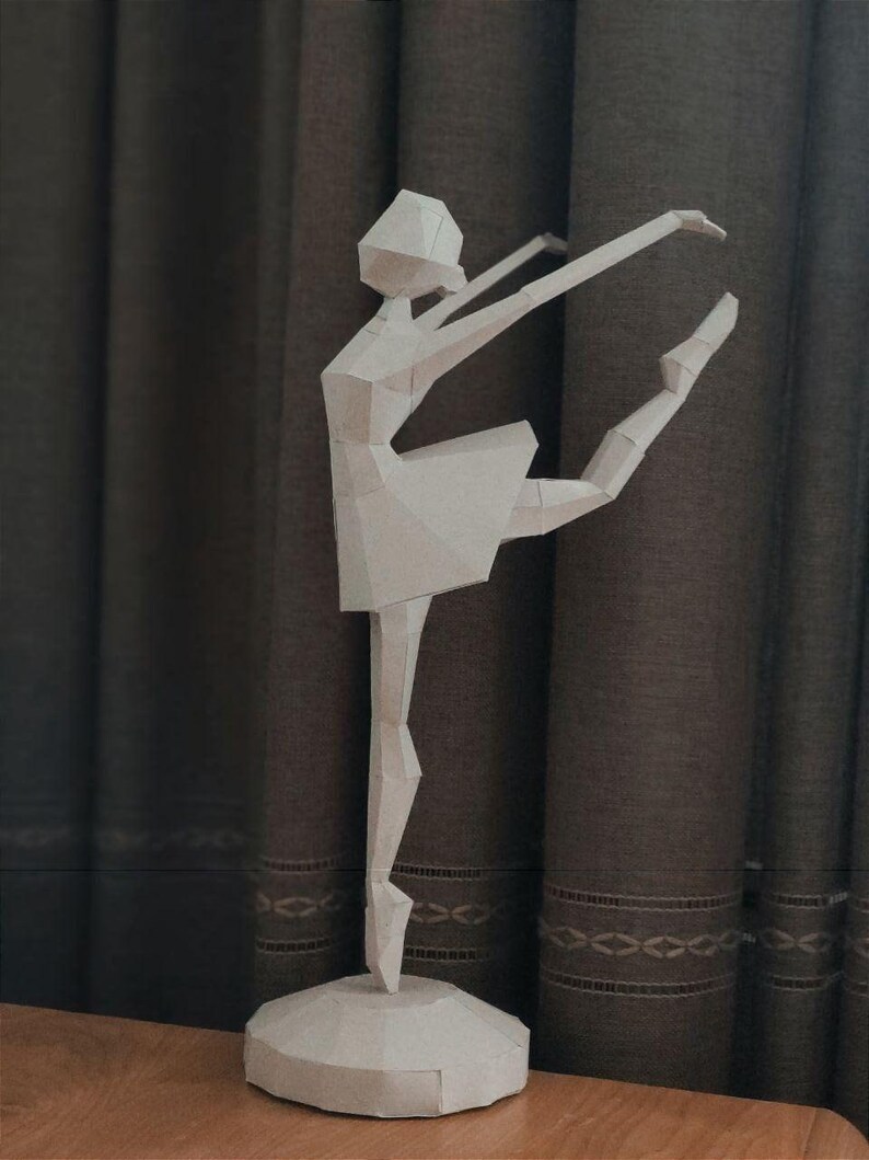 Ballerina Papercraft 3D Decor Sculpture, Low Poly Ballerina, DIY ...