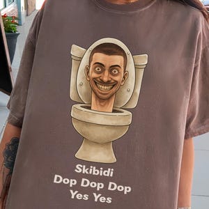 Comfort Colors Skibidi Dop Dop Dop Yes Yes Shirt-Funny Toilet Head Meme Tee,Viral TikTok Skibidi T-Shirt,Iconic Skibidi Toiletcore Merch
