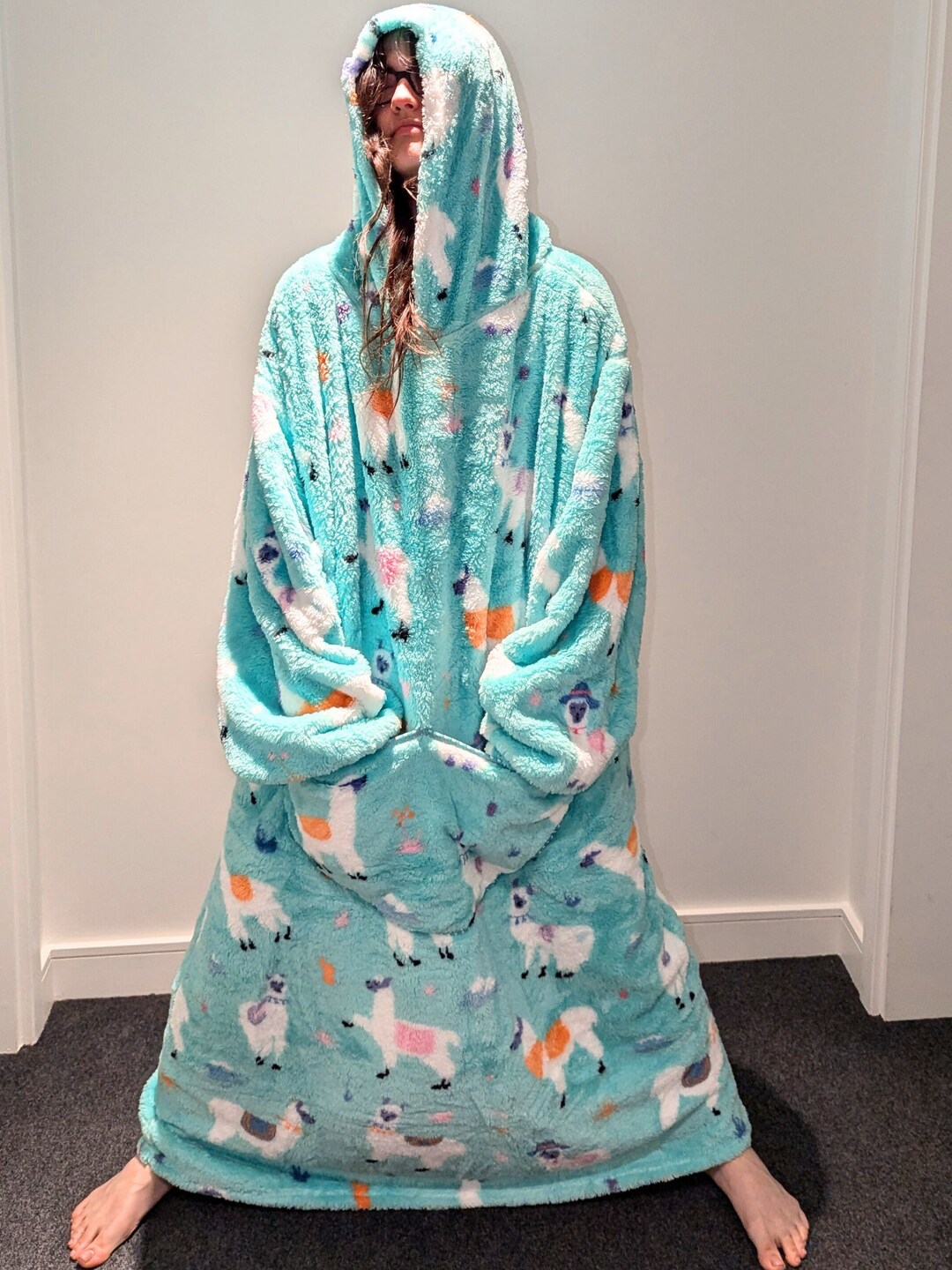 Weicher Fleece Lama bodenlanger kuscheliger Hoodie, Kapuzendecke