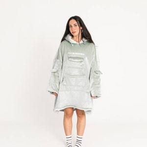 Thick Mint Unique Design Multiple Pockets Snuggle Hoodie,Hooded Blanket,Lazy TV Blanket,Soft Warm Sherpa Lined Oversized Hoodie Blanket