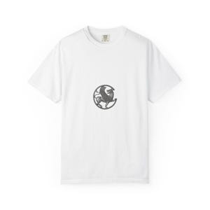 Persian Winged Lion Unisex T-shirt, Vintage Style Tee, Graphic Art Shirt, Mythical Creature Top, Cultural Symbol Apparel