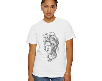 Medusa Graphic T-shirt: Vintage Greek Mythology Tee